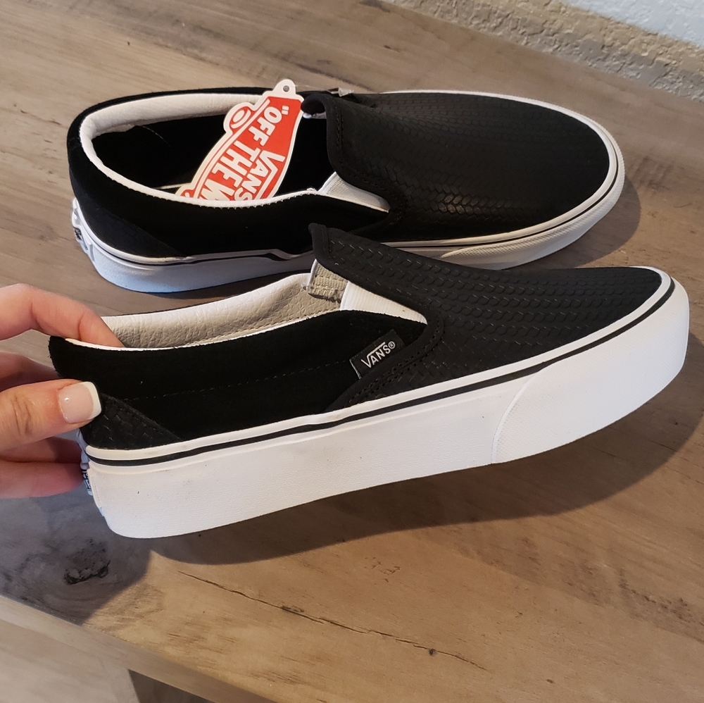 Vans Classic Slip-On Suede Emboss Black Platform Sneaker - Picture 3 of 10